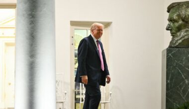 Trump Shows Off What Little He Salvaged After Demolishing East Wing