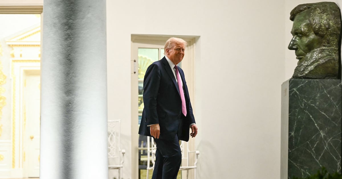 Trump Shows Off What Little He Salvaged After Demolishing East Wing