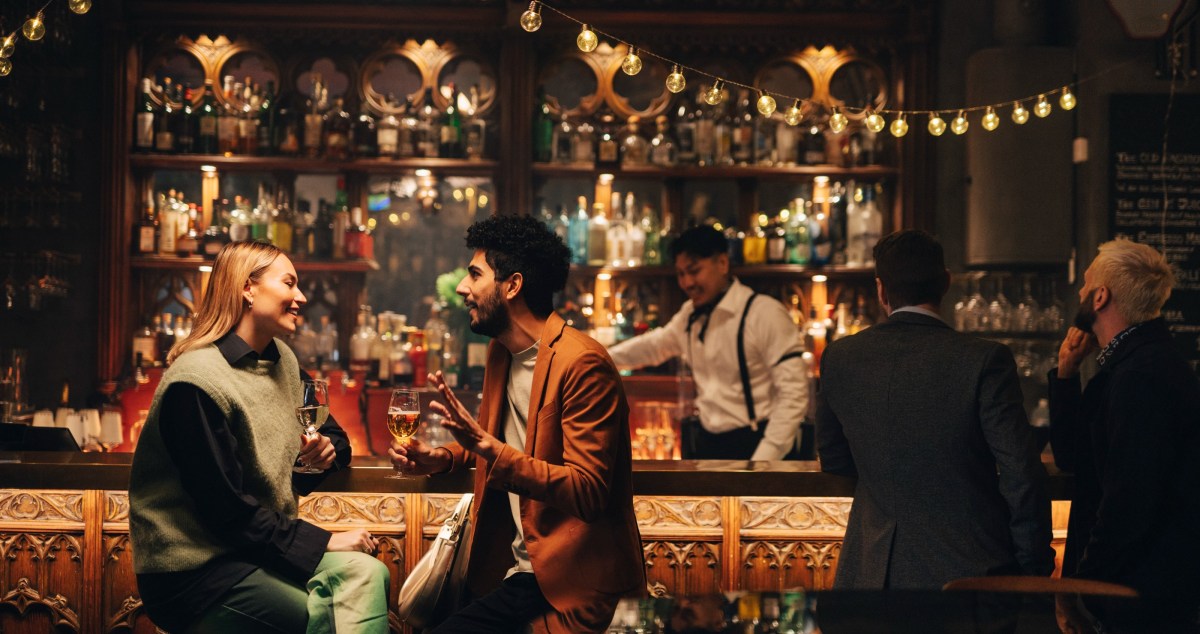 New Zealand Bar Gets A Surprise Visitor