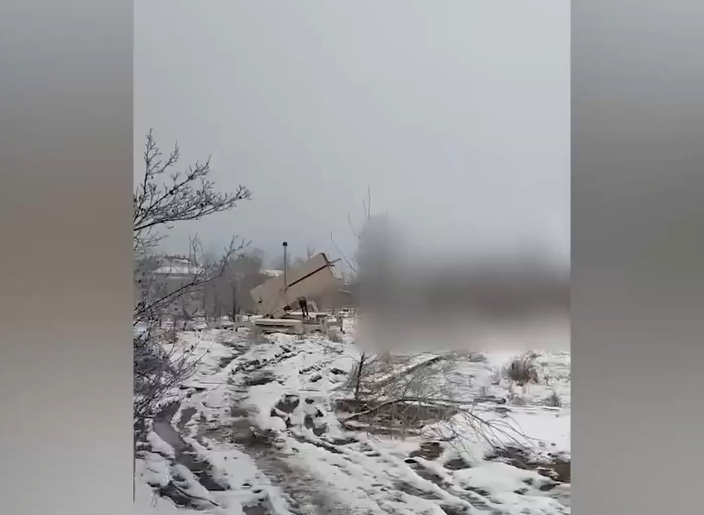 Compilation of Ukrainian NASAMS attacking Russian air targets with AIM-120 AMRAAMs.