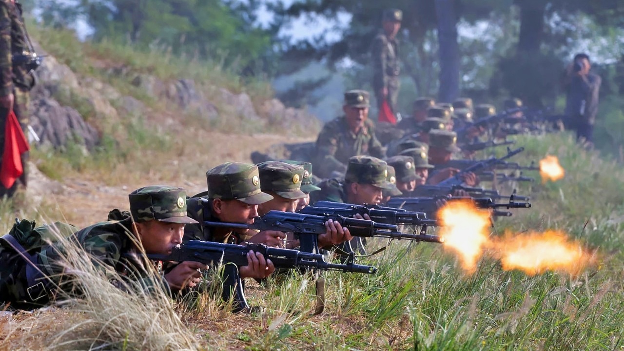 North Korea Soldiers