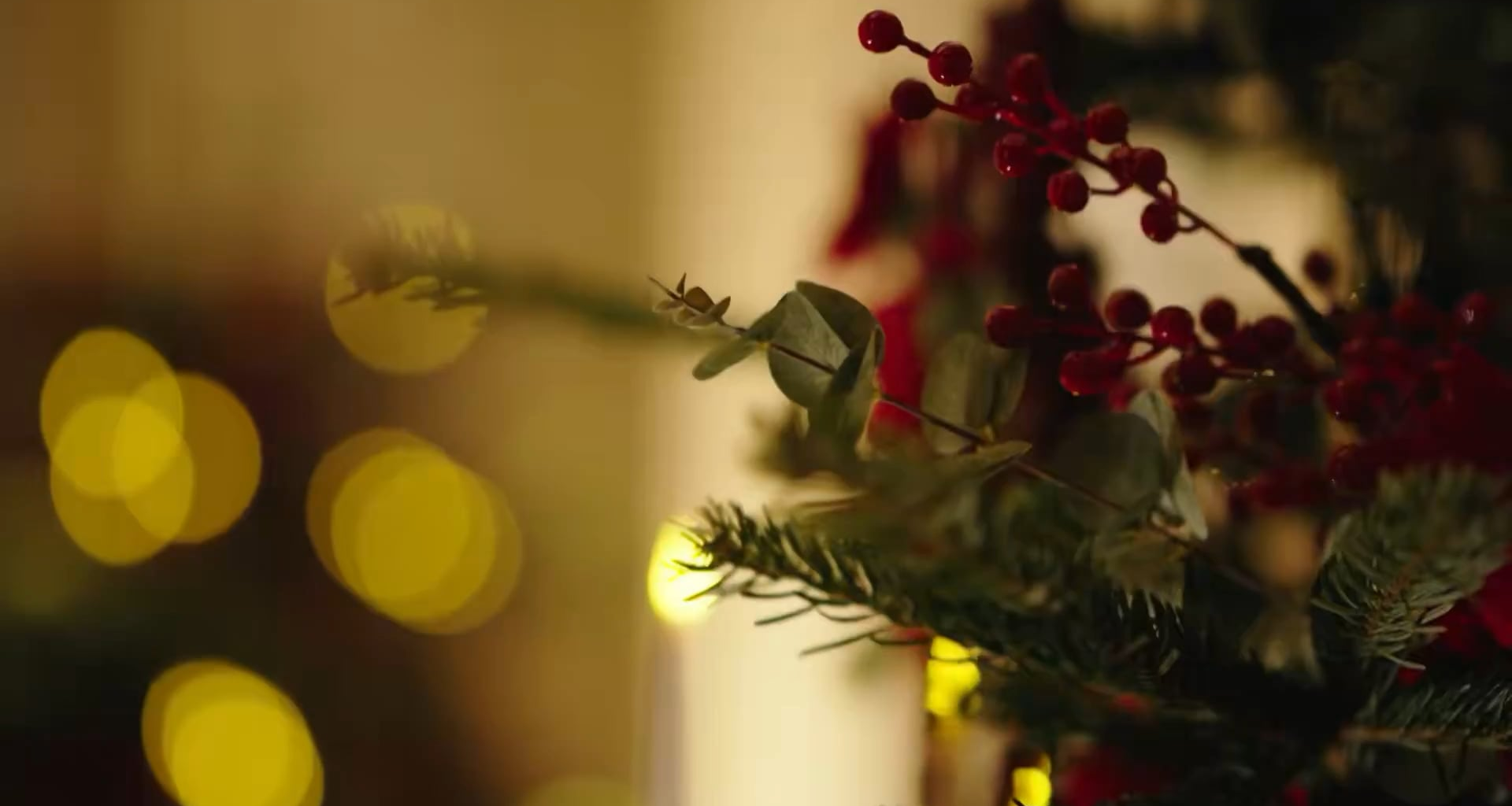 Princess of Wales and Princess Charlotte playing a duet on the piano at the Christmas carol service