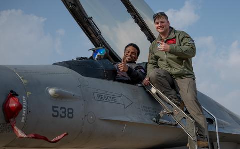 ‘The Office’ star brings holiday cheer to troops in South Korea