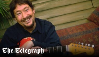 Chris Rea dies three days before Christmas