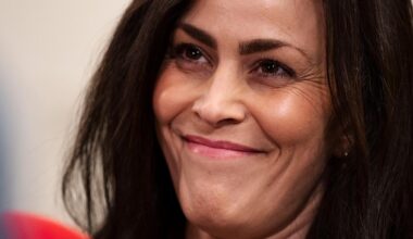 Spørgsmål fra Dansk Folkeparti har skabt massiv kritik: 'Det er en fuldstændig sindssyg konspirationsteori' [Repræsenterer eller støtter organisationen LGBT+ Danmark pædofili?]