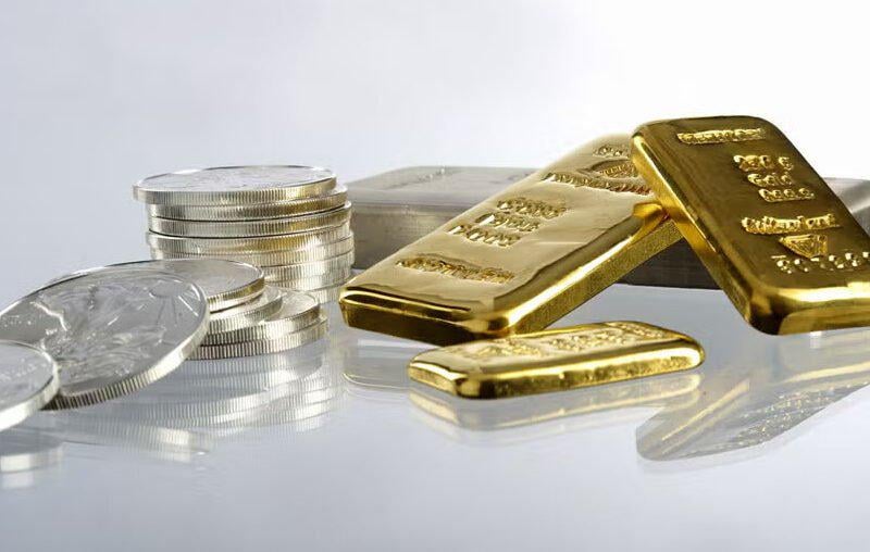 Gold Smashes $4,400 Record As Rate-Cut Bets, Trade Wars, And Global Turmoil Ignite Safe-Haven Rush