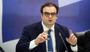 Greece at the center, Greece at the edge