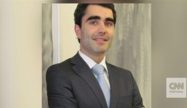 Pedofilia: adjunto de ex-ministra da Justiça preso por abusar de crianças e por centenas de crimes de pornografia infantil