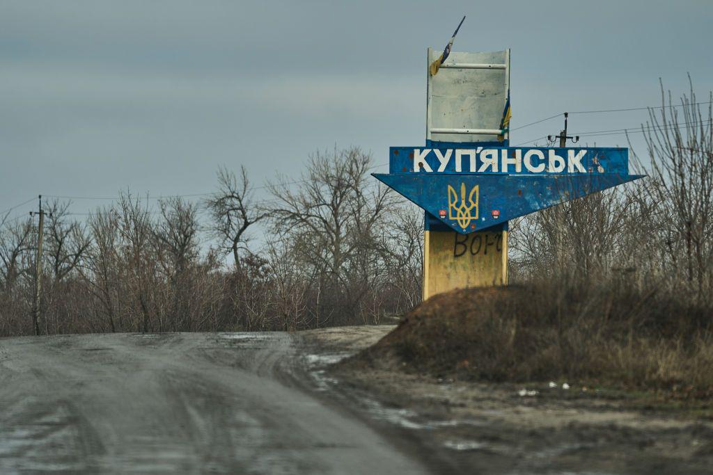 Encircled Russian troops in Kupiansk resupplied...with flags, not food
