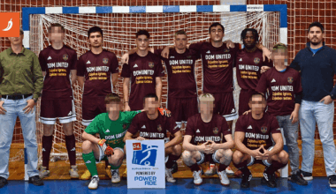 Socijalni radnik okupio dečke iz domova za djecu. Zaigrali su na Kutiji šibica