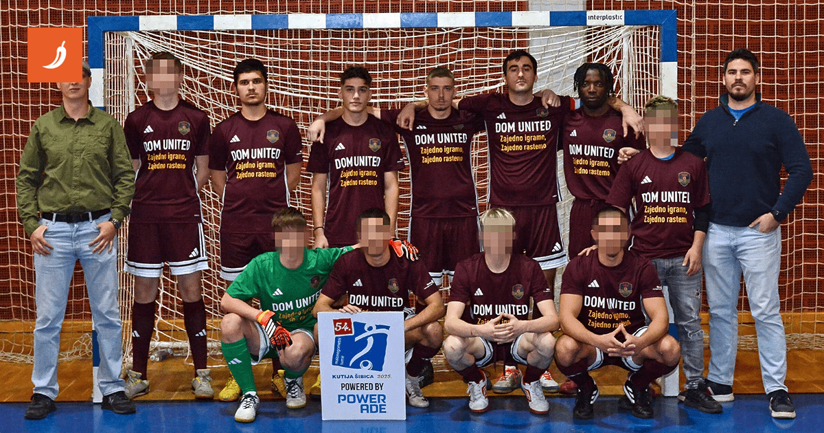 Socijalni radnik okupio dečke iz domova za djecu. Zaigrali su na Kutiji šibica