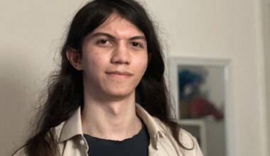 18-årig er chokeret: Røg uskyldig i fængsel, fordi klassekammerater startede et rygte