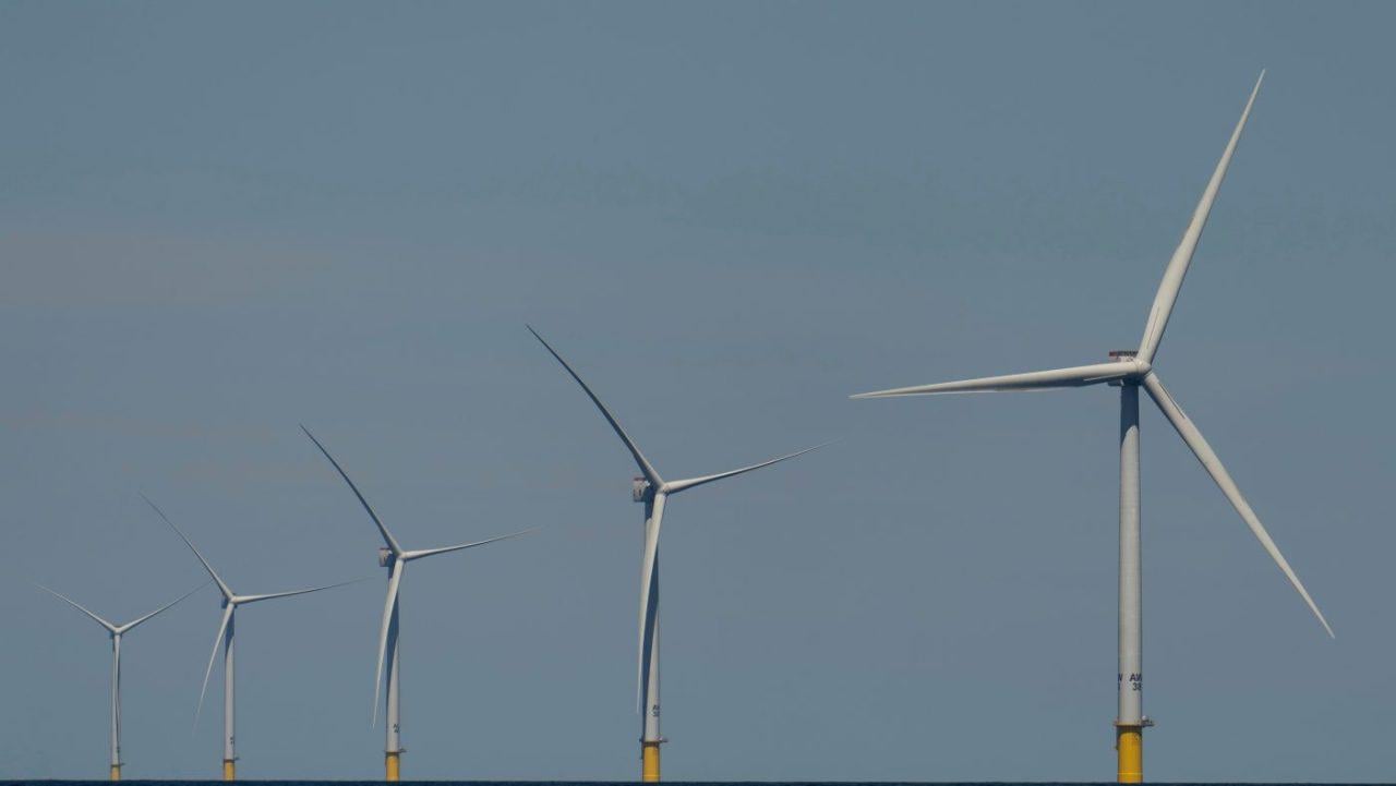 Trump administration suspends leases for major offshore wind projects