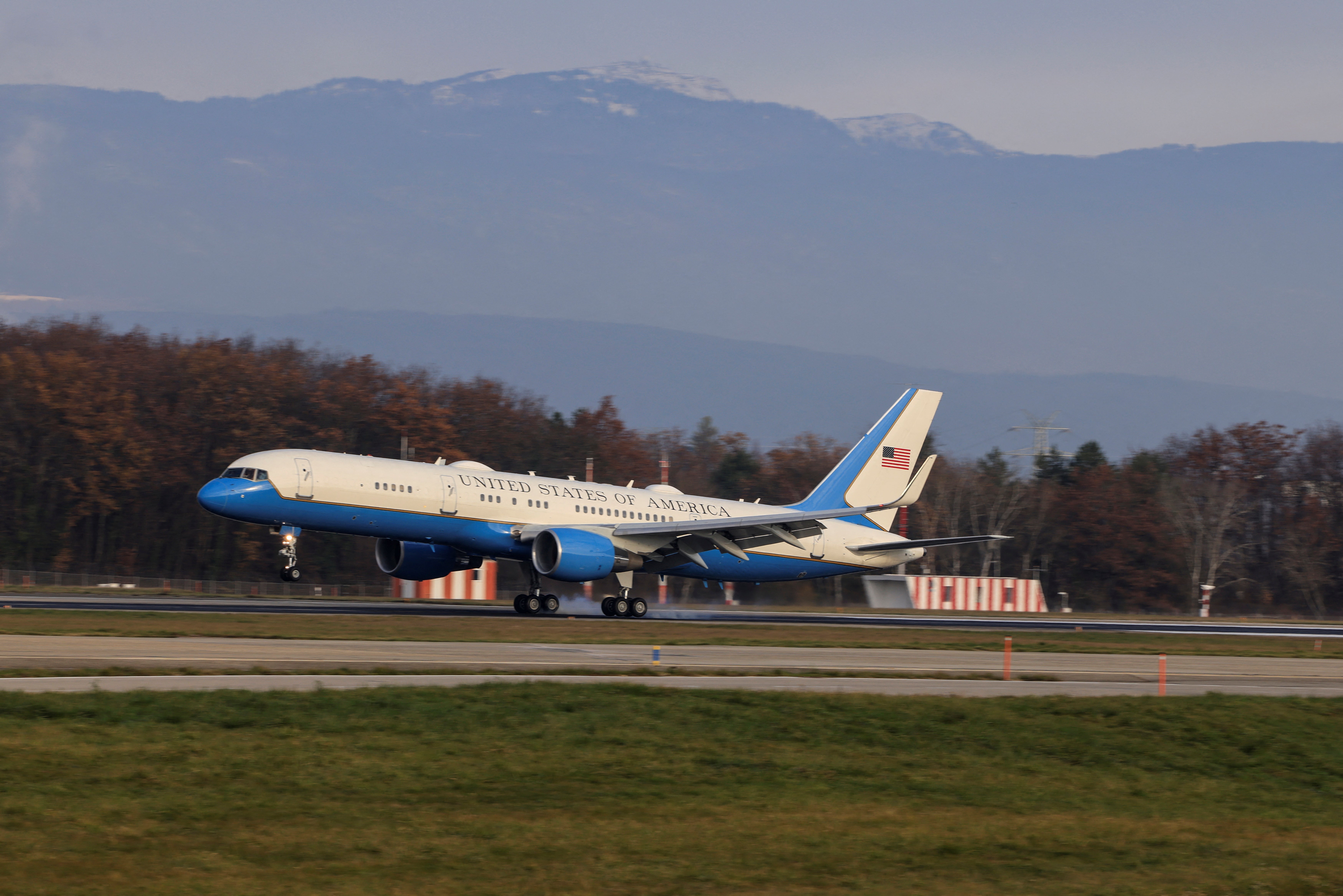 File: A plane believed to be transporting a US delegation lands at Geneva airport