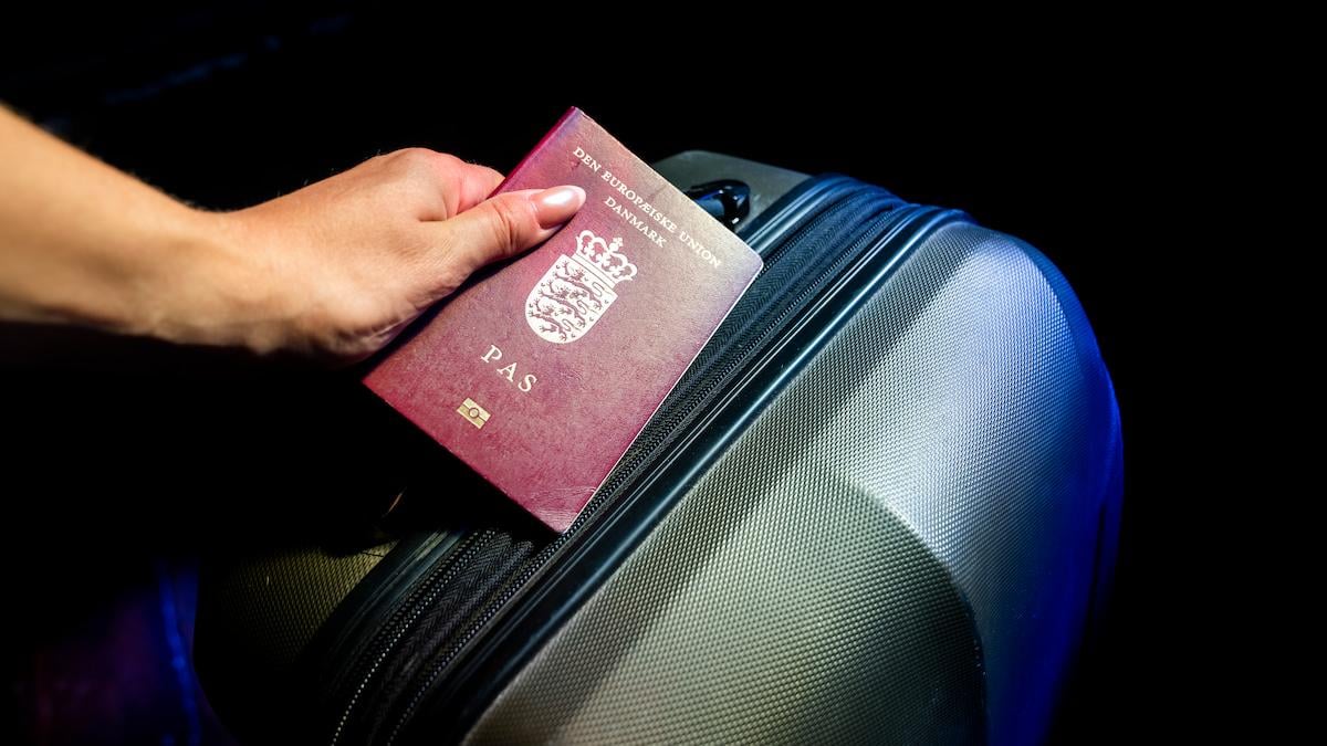 Anna Halskov er født i Taiwan, men må ikke få det skrevet i sit danske pas. "Hun kunne nemlig ikke få skrevet Taiwan på som fødested, som der ellers stod i hendes tidligere danske pas."