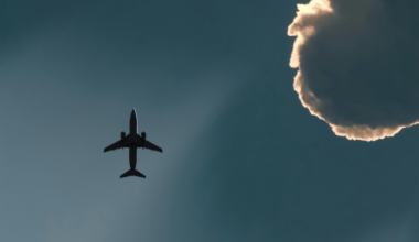 AI's Energy Demands Threaten Airlines’ Net-Zero Goals