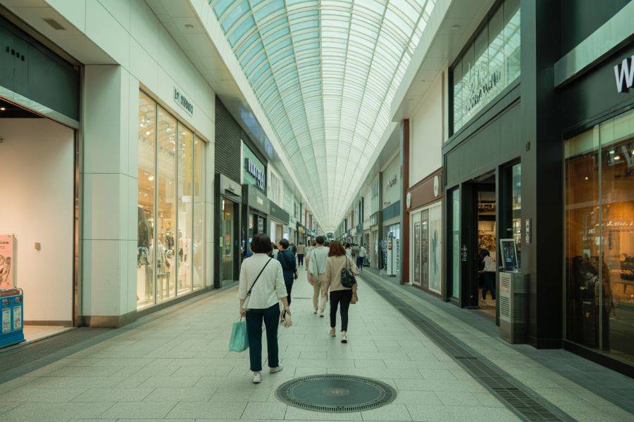 Korea Grand Sale Returns Earlier With Flights, Beauty Perks And Palace Access To Woo Women Travellers