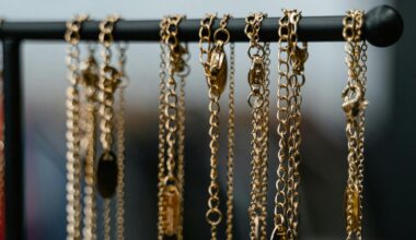 How investors buy gold and what fuels the market