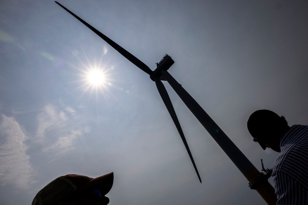 Trump undermines our energy future with reckless wind power pause – The Virginian-Pilot