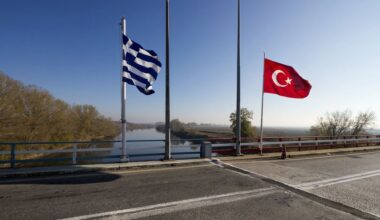 Greece says defensive posture necessary amid Turkish warnings
