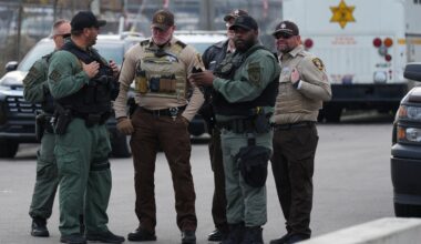 Court blocks the release of hundreds of immigrants arrested in a Chicago-area crackdown