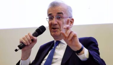 France’s economy weathers political uncertainty with vote on budget — with hope of higher growth – Firstpost