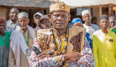 Cameroon village chief wins UN refugee prize