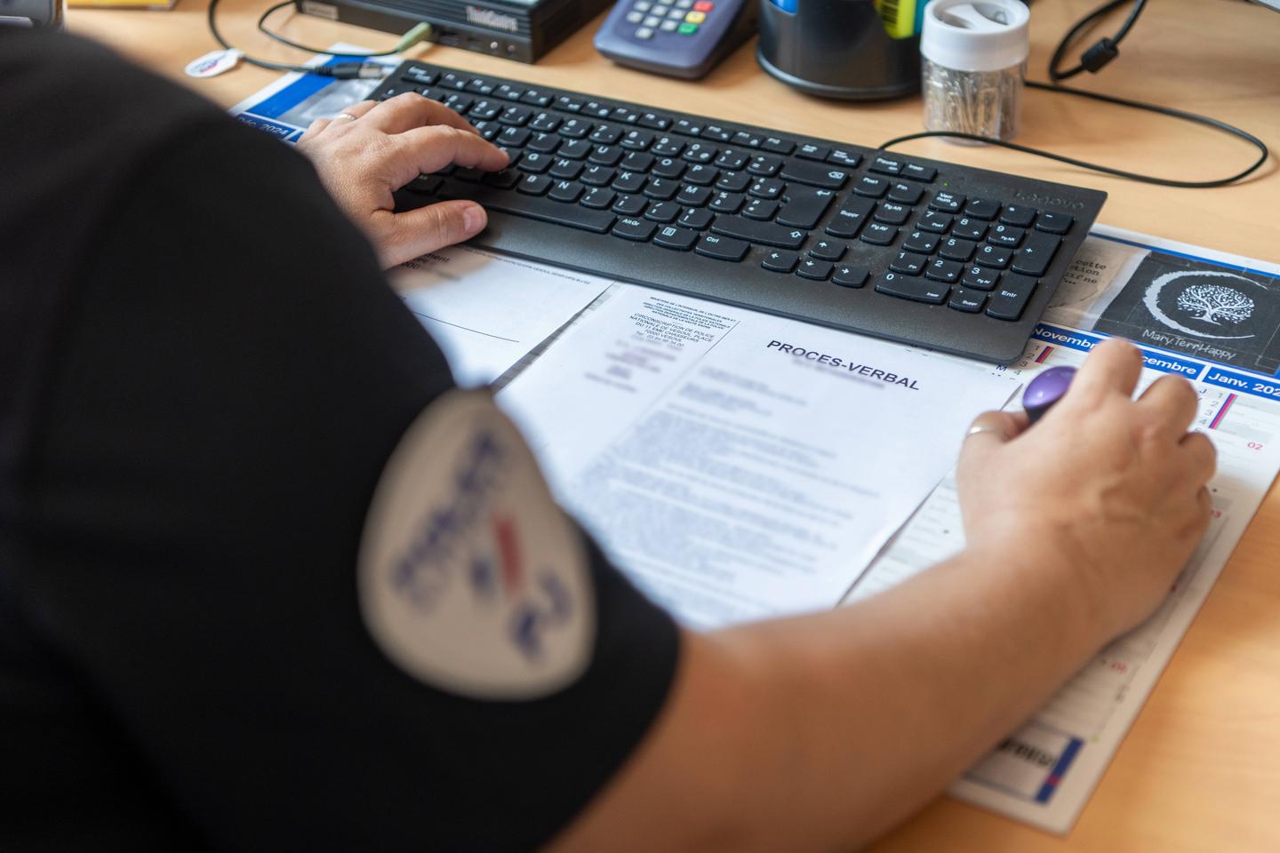 Plus de 257 millions d’euros pour un logiciel inutilisable : le projet XPN de la police nationale étrillé par la Cour des comptes