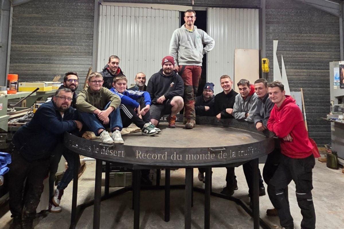 Dans le Sancy, une truffade géante se prépare pour tenter de battre un record du monde
