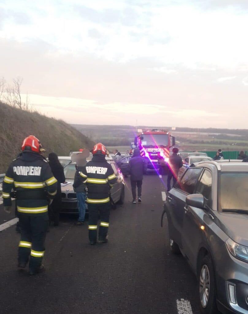 VIDEO Accident cu 11 mașini și aproape 30 de persoane pe drumul expres Pitești-Craiova. A fost activat Planul Roșu de Intervenție - HotNews.ro