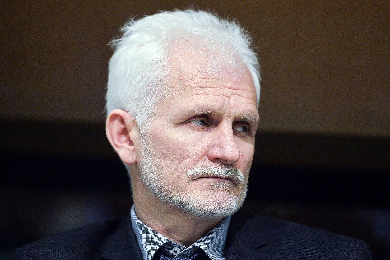 Išlaisvinti 123 Baltarusijos politiniai kaliniai, tarp jų – Bialiatskis, Kalesnikava