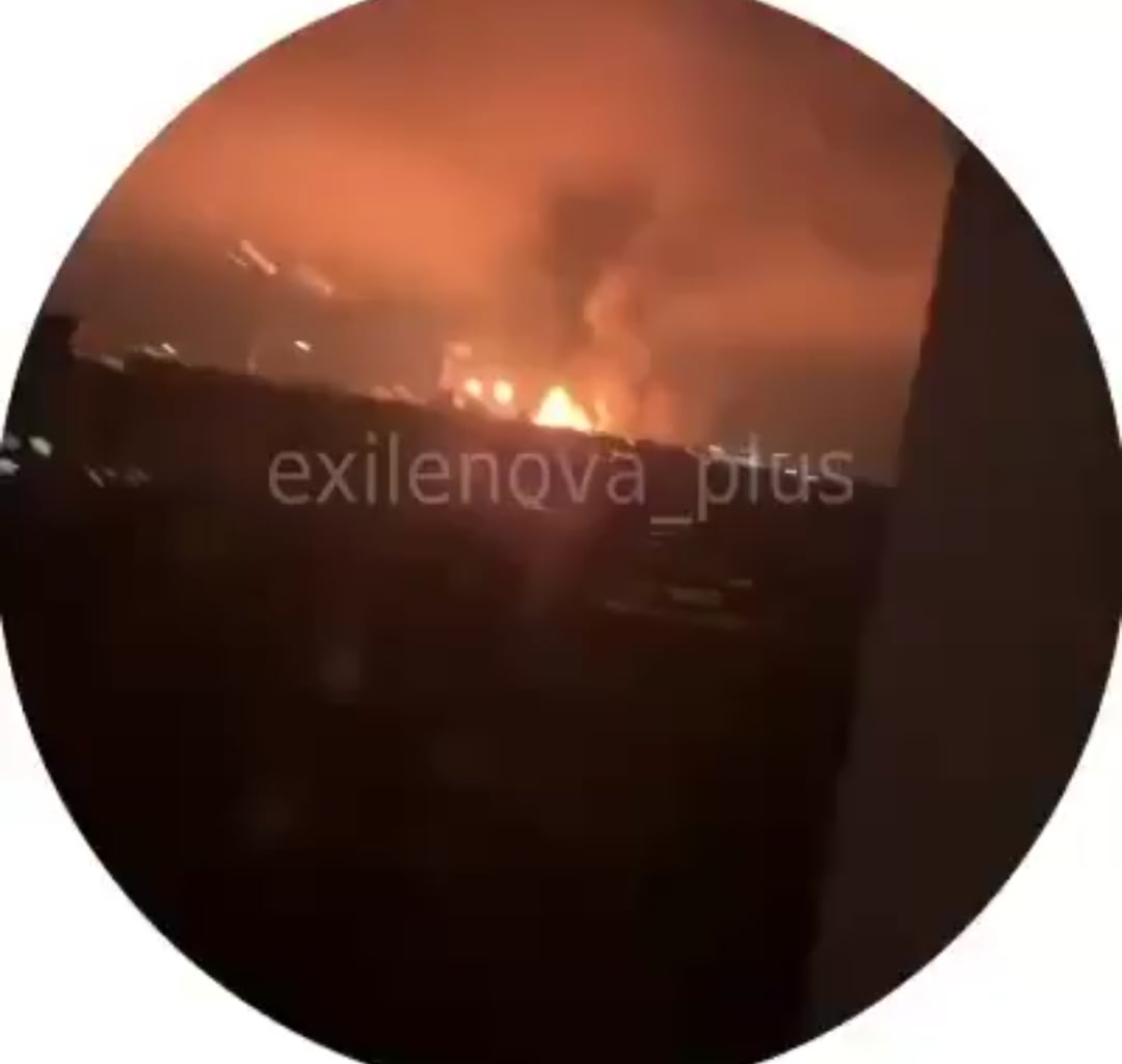More and more incoming videos are showing that the chemical plant in Budyonnovsk, Stavropol region, in Russia is completely on fire. This was a direct hit. 23.12.2025