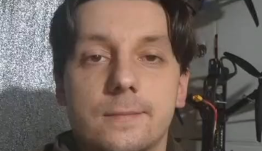 Warm holiday wishes from us, Teta and Disco, to this genuine, deeply human community!