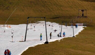 Ski et crise climatique : pourquoi le modèle économique des sports d'hiver ne fonctionne plus