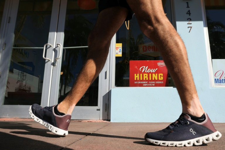 Most Asian markets rise as traders await key US data