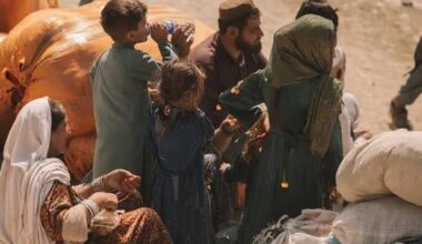 Pakistan Deports More Than 2,600 Afghan Migrants In One Day