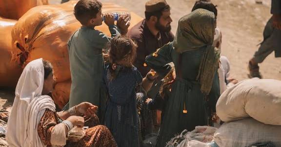 Pakistan Deports More Than 2,600 Afghan Migrants In One Day