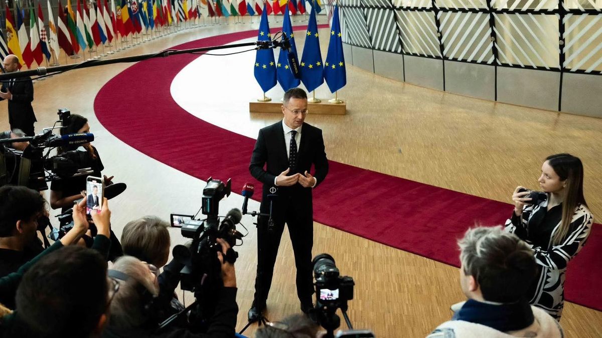 Magyarország továbbra sem fogja hagyni, hogy bármely magyar embereknek bántódása essen