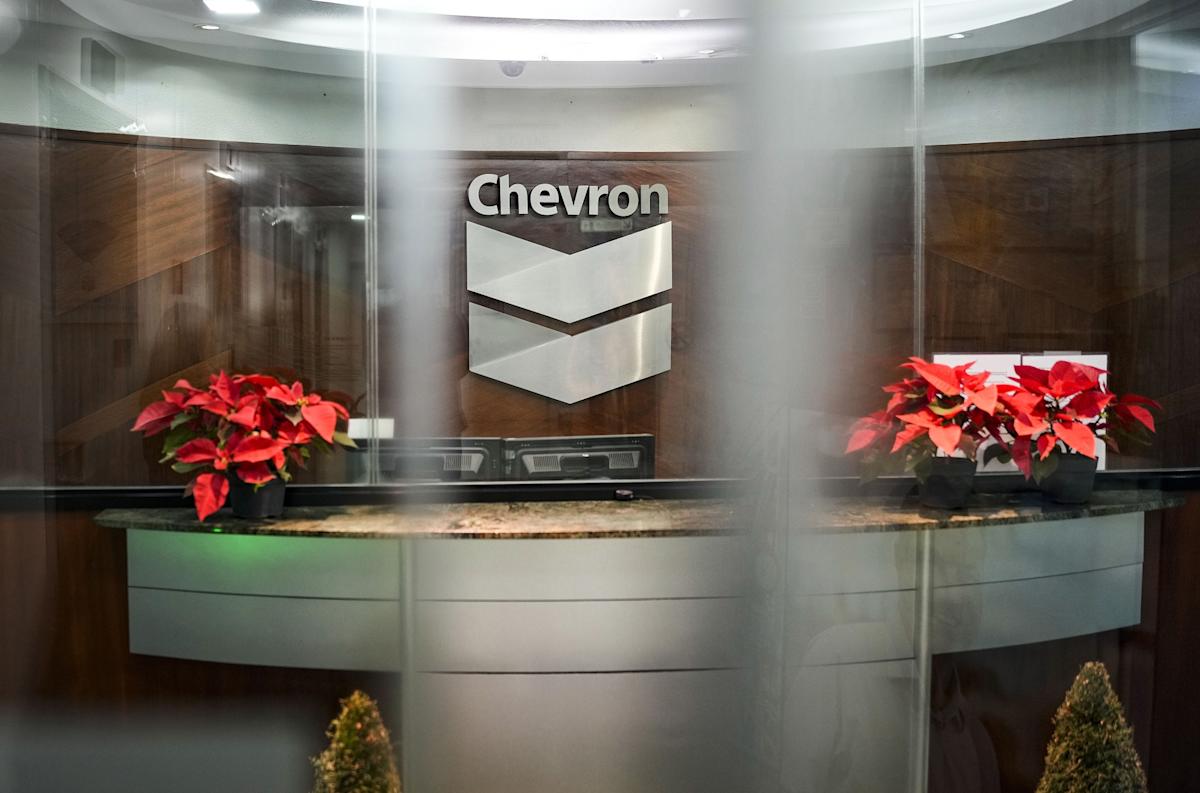 Chevron Steers Risky Path to Oil's Biggest Prize in Venezuela