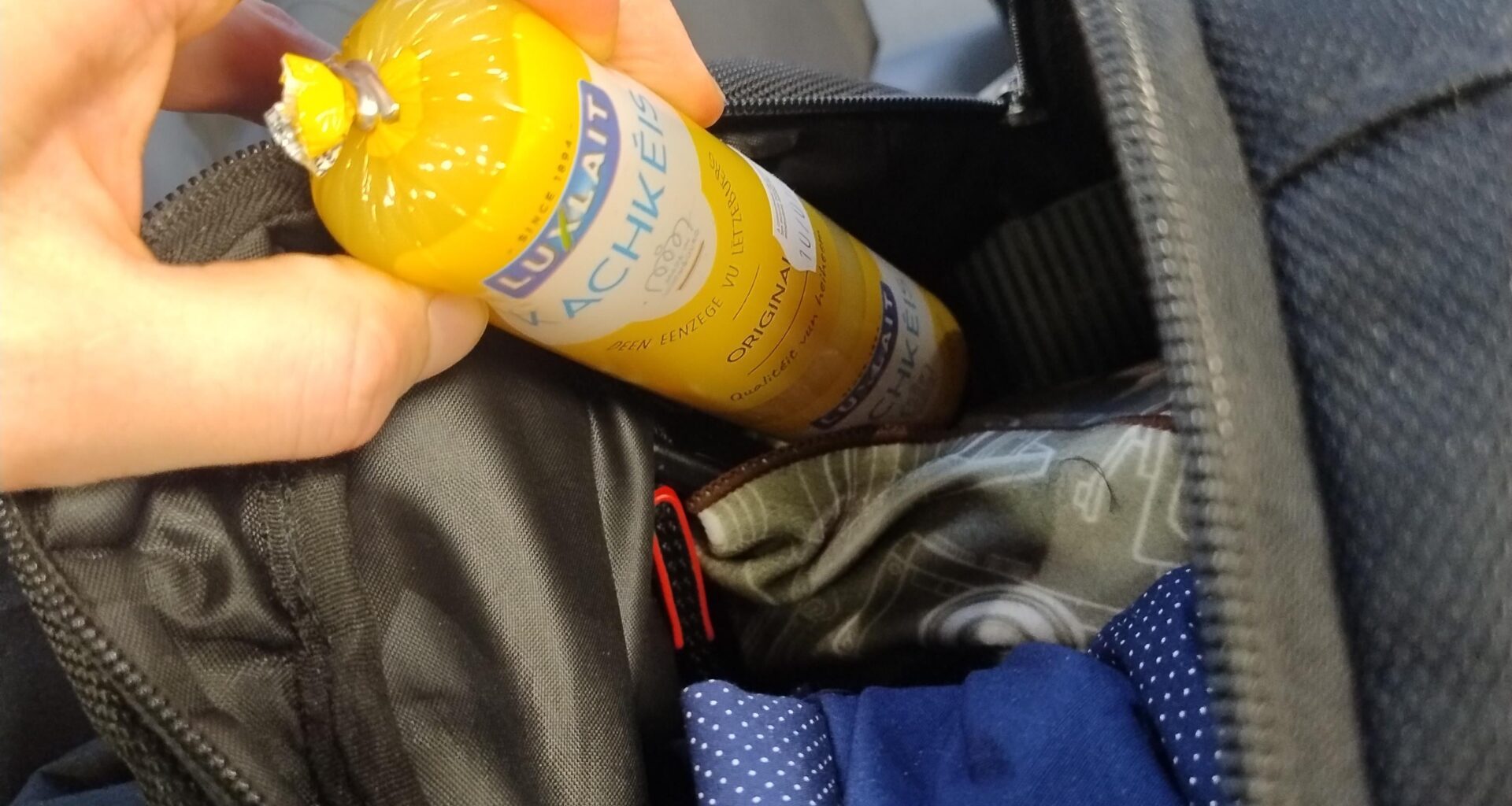 In case you were wandering, yes, your kachkèis passes through airport security.