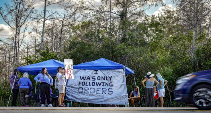 Alligator Alcatraz protesters