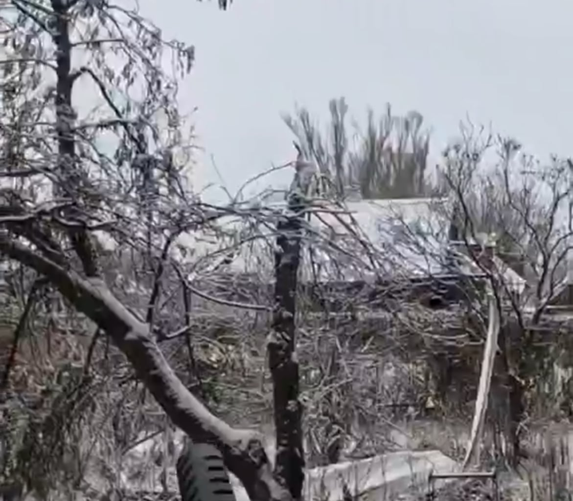 Volunteer Denis Christophe "Holländer" shot down an attacking Russian FPV drone while evacuating Ukrainian civilians on the eastern front. Published 21.12.2025