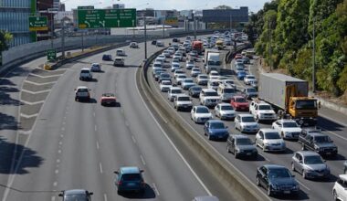 The days and times to avoid on the roads over the holidays