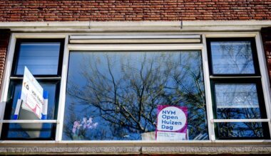 Ruzie in makelaarsland: belangenverenigingen NVM en Vereniging Eigen Huis liggen overhoop over verkoopmethode