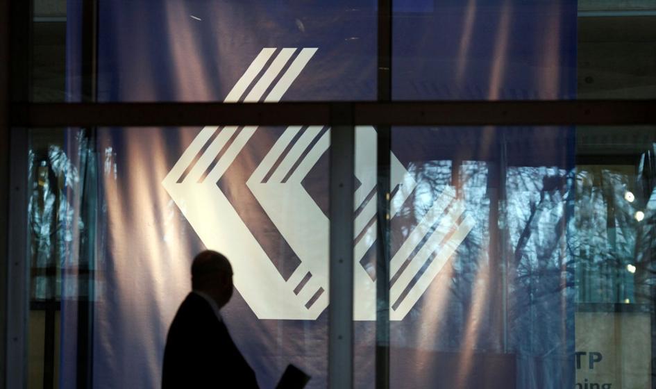 Polska giełda na tle Europy: późne raporty i liczne błędy