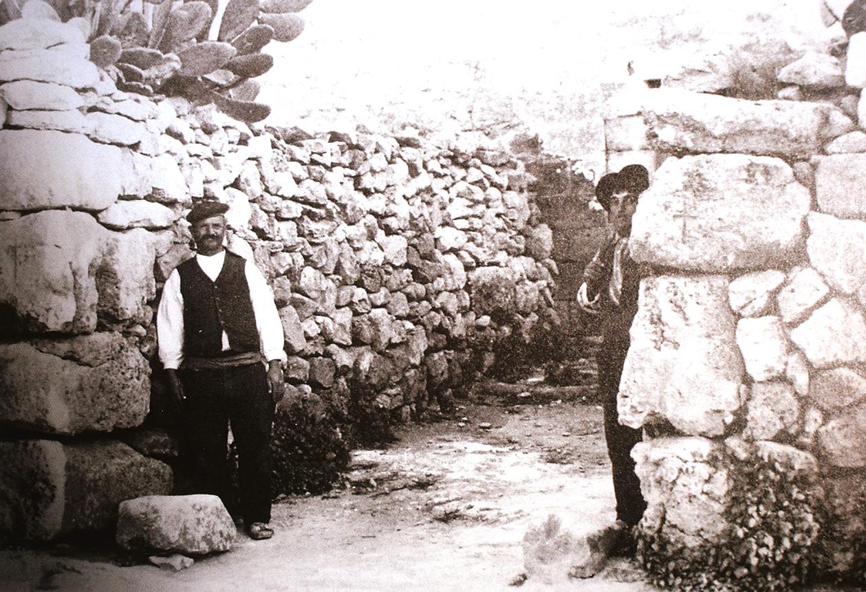Two farmers in Xewkija