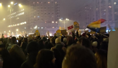 Din Piața Victoriei