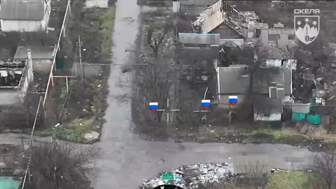 Near Pokrovsk, Ukraine’s 425th Separate Assault Regiment showcased high quality FPV drone footage while eliminating Russian troops