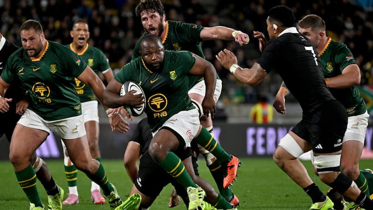 Boks prop Ox Nche goes on the attack during South Africa's demolition of the All Blacks in Wellington.