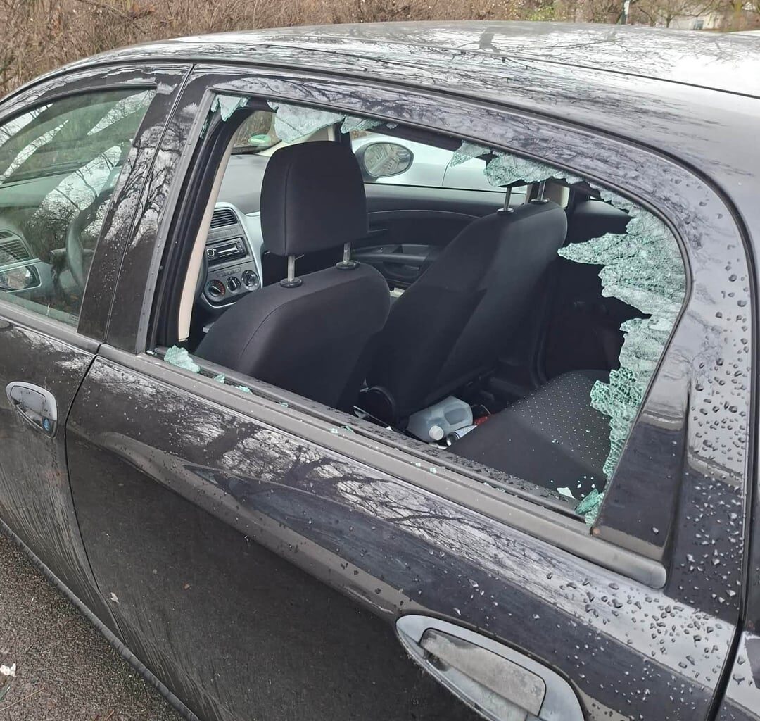 Tak nám vykradli auto <3